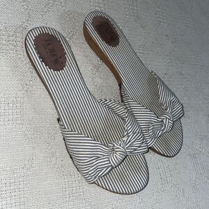 J. Crew Italy Women’s Casual Slides Size 7 M Blue White Striped Beach Cruise